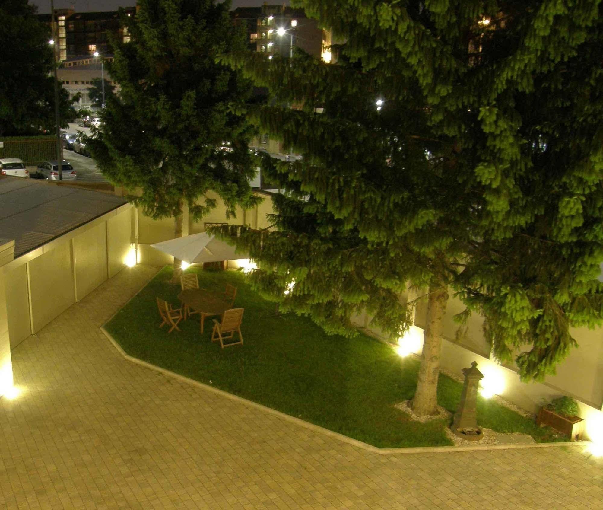 Zuretti 61 Bed & Breakfast Milan Exterior photo